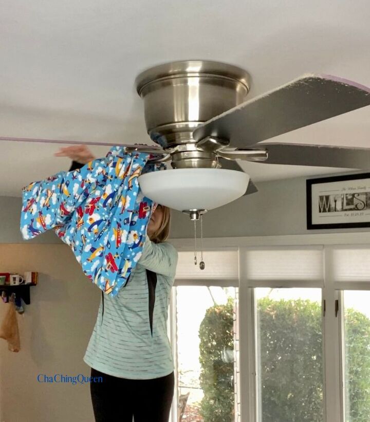 easy stress free way to clean your ceiling fan