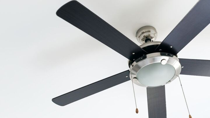 easy stress free way to clean your ceiling fan