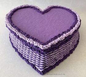 caja tejida en forma de corazn