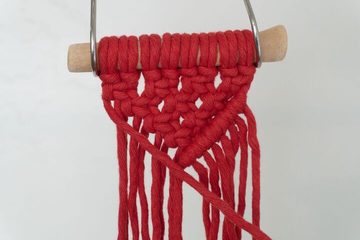 mini macrame wall hanging tutorial, G