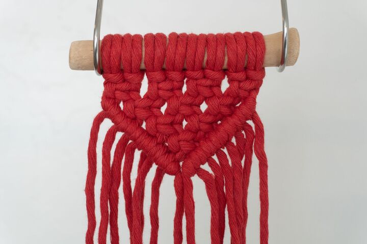mini macrame wall hanging tutorial, H