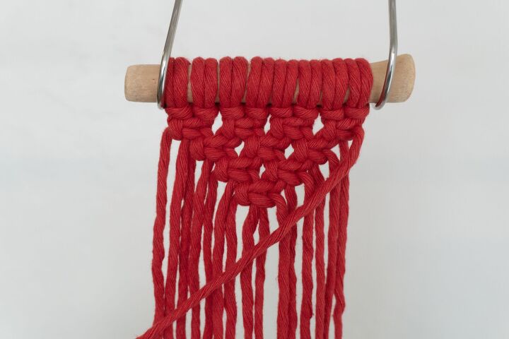 mini macrame wall hanging tutorial, F