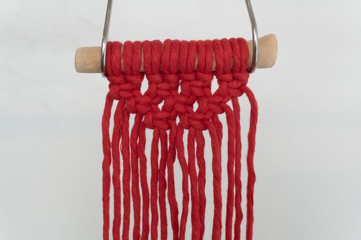 mini macrame wall hanging tutorial, D