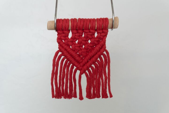 mini macrame wall hanging tutorial, L