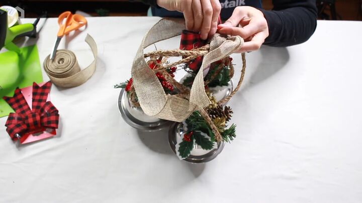 8 simple steps on how to make giant jingle bells, Adding a bow to finish off the DIY jingle bell craft