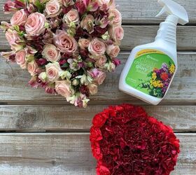 arreglo floral diy para san valentn usando una caja de caramelos