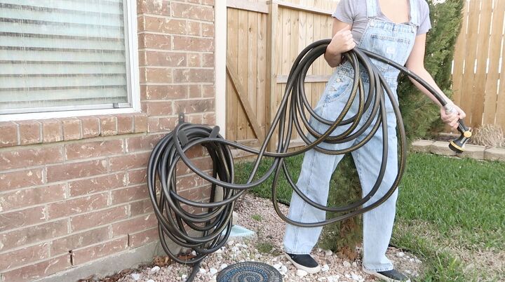 gardening hack for watering plants