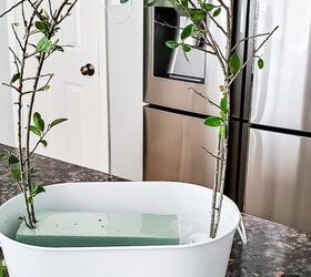 Stand sticks in a bucket to copy the spring idea everyone's going to want