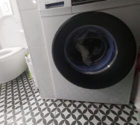 ¿Por qué mi lavadora huele a pescado?