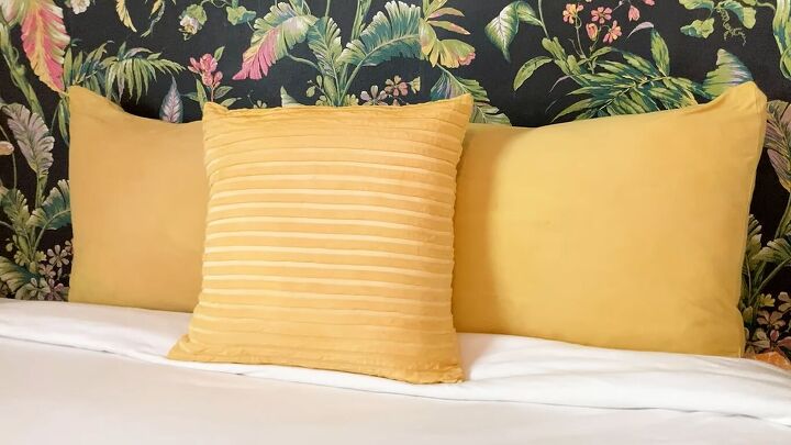 how to naturally color fabric with beet hibiscus turmeric dyes, Turmeric dyed pillows and cushions