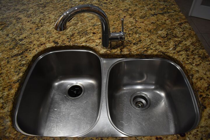 make your stainless steel sinks shine like new