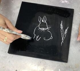 el conejo de pascua es real vdeo, Pintar de negro sobre el vinilo