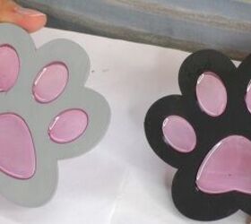 posavasos de mascotas diy manualidades para amantes de las mascotas, Terminado con los posavasos de patas grises y negros de manualidades para mascotas