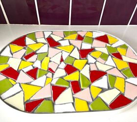 Cómo decorar una bandeja con un colorido mosaico
