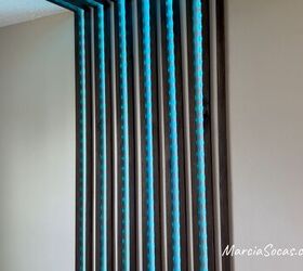 diy pared de listones con luces led