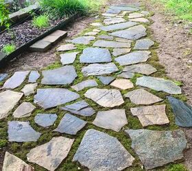 How to Make a Flagstone Walkway in Your Lawn