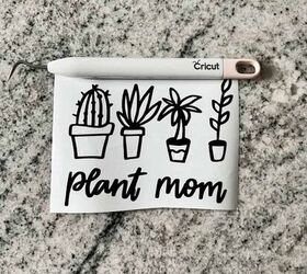 diy flower pot idea para el da de la madre, Vinilo Cricut Dise o Planta Mam