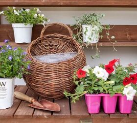 cmo crear una cesta patritica para la puerta con plantas anuales, C mo crear una cesta de puerta patri tica con plantas anuales Midwest Life and Style Blog