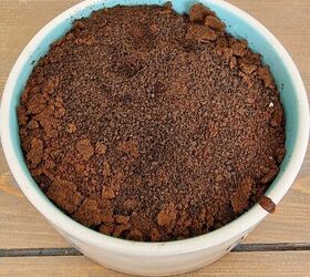 diy faux potting dirt using coffee grounds and glue