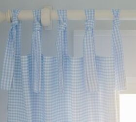cmo hacer cortinas cmo hacer cortinas, cortinas de guinga azul y blanca colgadas de una barra de cortina