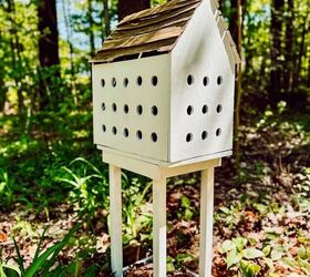 Adorada casita para pájaros hecha a mano y restaurada