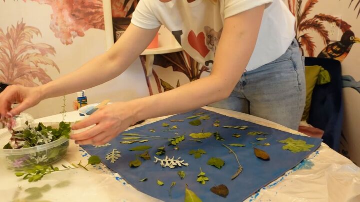 sun printing on fabric, Applying plants to create the sun printed design