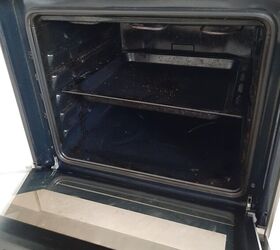Should I Be Cleaning My Oven With Ammonia?