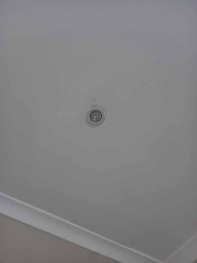 how to change a recessed light bulb