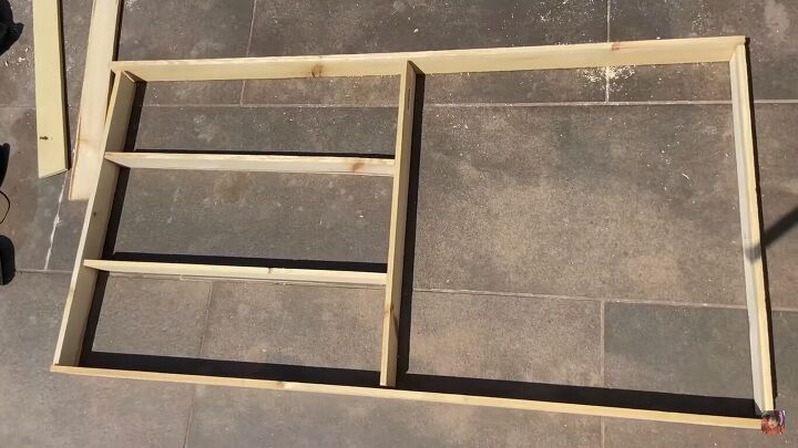 5 Quick Steps to a DIY Magazine Rack That Looks Professionally Made ...