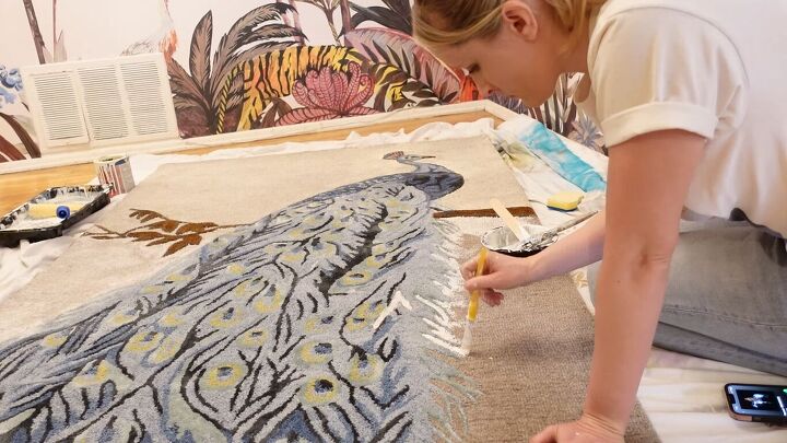 How to paint on a rug