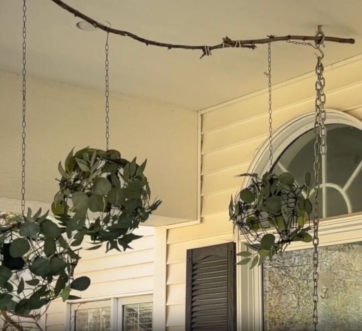 How to hang fairy lights spheres on your porch swing