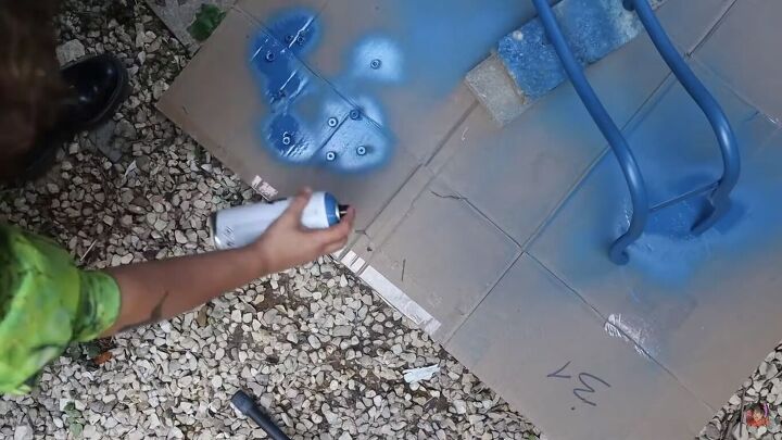 decoupage a chair, Spray painting the screws blue