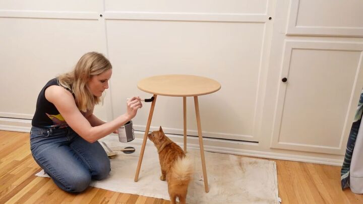 side table makeover, Applying the pre stain wood conditioner