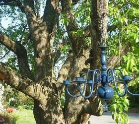 Upcycling: Convierte una vieja lámpara de araña en una bonita lámpara de jardín