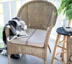 pinta tela de saco de grano vintage directamente sobre los cojines de tu silla