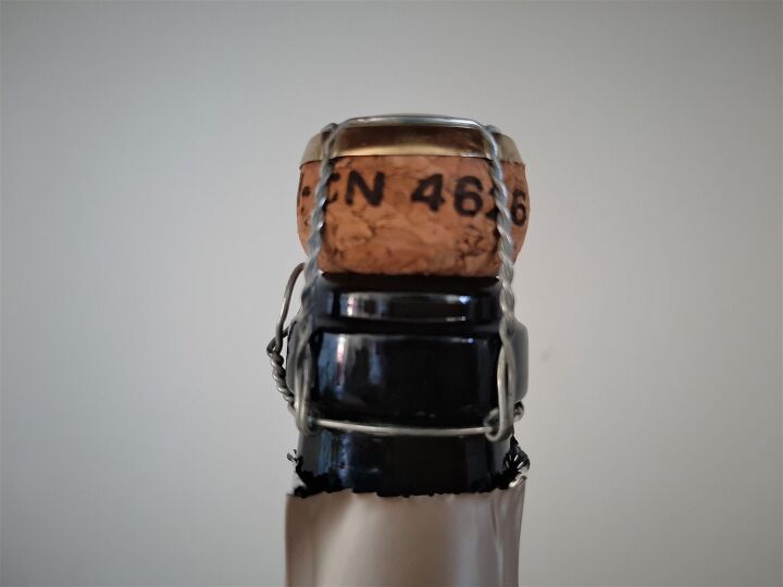 top of a wine bottle with a cork