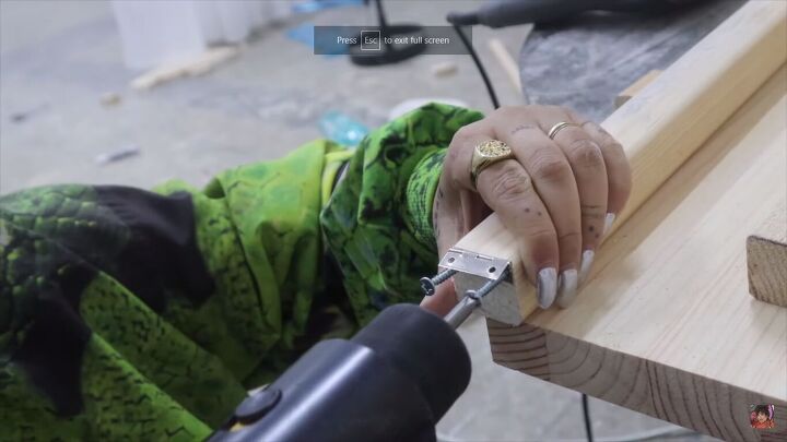 diy flow wall desk dupe, Attaching the hinges for the end pieces