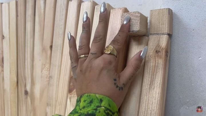 diy flow wall desk dupe, Hinges on the end pieces