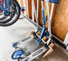 diy soporte para scooter idea de almacenaje en garaje, scooter en scooter de pie en el garaje ngulo superior