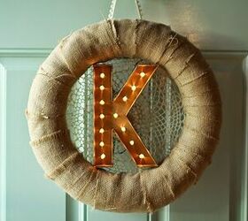 corona de letras diy, DIY MARQUEE LETTER WREATH Oh So Lovely Blog