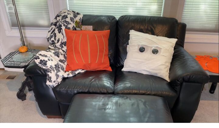 DIY fall and Halloween throw pillow ideas