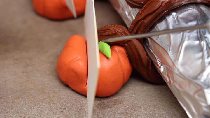 Adding a leaf to the pumpkin