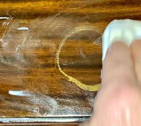 el mejor truco para quitar los anillos de agua blanca de la madera