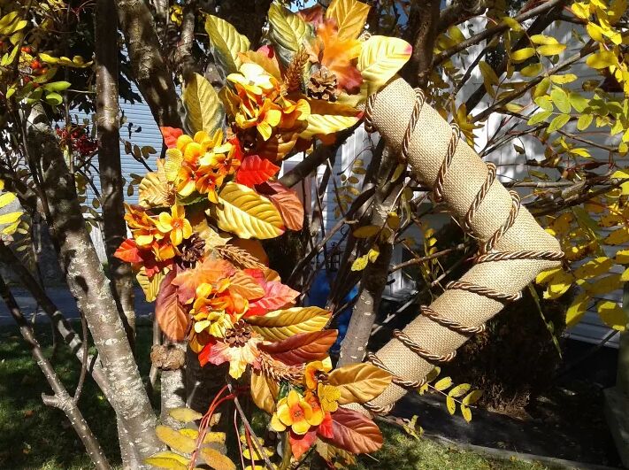 Square pool noodle wreath