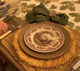 Place settings for a fall tablescape