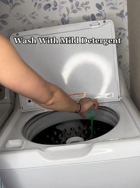 Can you wash microfiber towels?