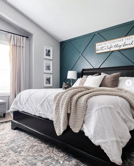 Accent wall with a diamond pattern