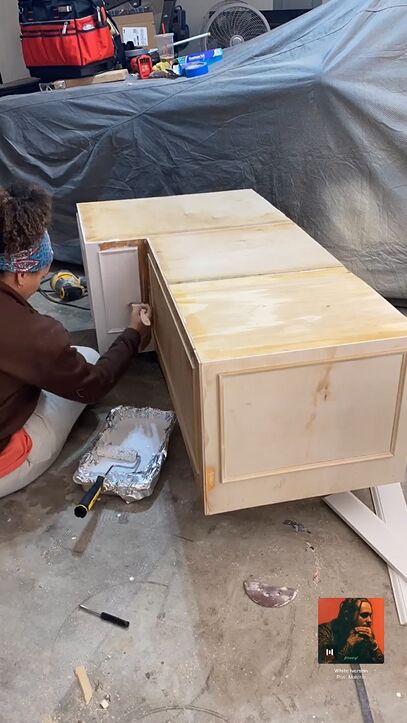 Painting the DIY bench