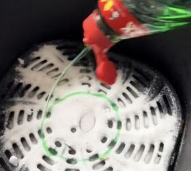 Adding washing up liquid to the air fryer