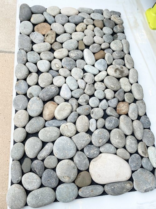 How to create a spa-like feel in your home with this DIY rock mat ...